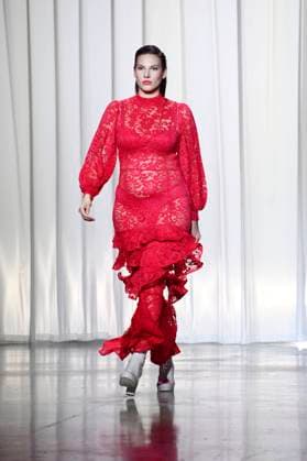 Model bei der Marcel Ostertag Fashion Show auf der Berlin Fashion Week S S 2026 in der Uber Eats Music Hall. Berlin, 02.07.2025