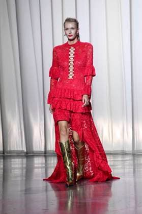 Model bei der Marcel Ostertag Fashion Show auf der Berlin Fashion Week S S 2026 in der Uber Eats Music Hall. Berlin, 02.07.2025