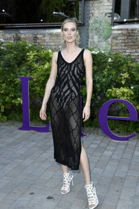 Kim Hnizdo beim LASCANA SUMMER CLUB im Rahmen der Berlin Fashion Week im Maaya in Berlin am 02.07.2025