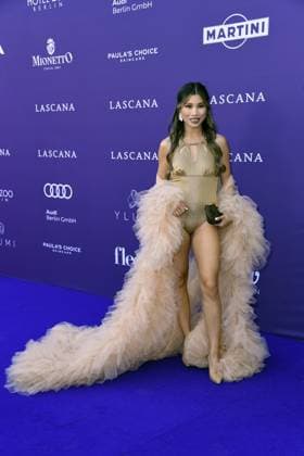 Kisu Nguyen beim LASCANA SUMMER CLUB im Rahmen der Berlin Fashion Week im Maaya in Berlin am 02.07.2025