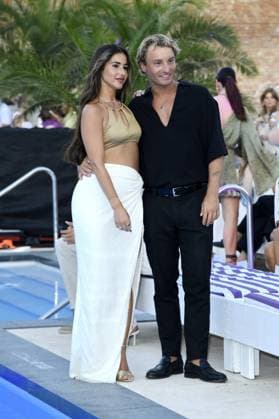 Sarah Engels und Joti Polizoakis beim LASCANA SUMMER CLUB im Rahmen der Berlin Fashion Week im Maaya in Berlin am 02.07.2025