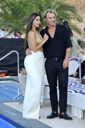 Sarah Engels und Joti Polizoakis beim LASCANA SUMMER CLUB im Rahmen der Berlin Fashion Week im Maaya in Berlin am 02.07.2025