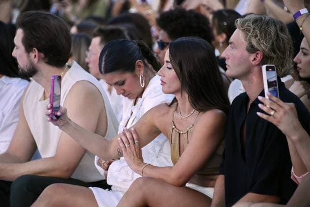 Sarah Engels und Joti Polizoakis beim LASCANA SUMMER CLUB im Rahmen der Berlin Fashion Week im Maaya in Berlin am 02.07.2025