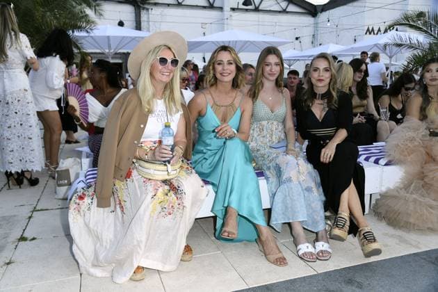 Sarah Rissen (Lascana Marketing Chefin) , Bettina Cramer mit Tochter Carla Cramer und Regina Halmich beim LASCANA SUMMER CLUB im Rahmen der Berlin Fashion Week im Maaya in Berlin am 02.07.2025