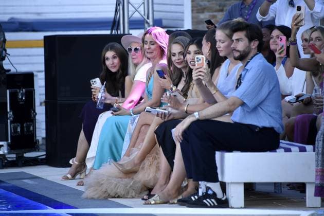 Bettina Cramer, Regina Halmich und Ãlvaro Soler beim LASCANA SUMMER CLUB im Rahmen der Berlin Fashion Week im Maaya in Berlin am 02.07.2025