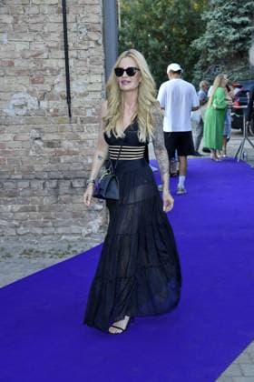 Mirja du Mont beim LASCANA SUMMER CLUB im Rahmen der Berlin Fashion Week im Maaya in Berlin am 02.07.2025