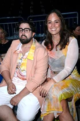 Steven Preisner und Saskia Grimm bei der Kilian Kerner Fashion Show auf der Berlin Fashion Week S S 2026 in der Uber Eats Music Hall. Berlin, 02.07.2025