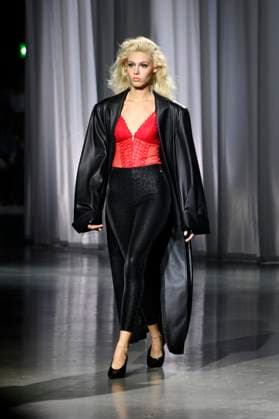 Model bei der Kilian Kerner Fashion Show auf der Berlin Fashion Week S S 2026 in der Uber Eats Music Hall. Berlin, 02.07.2025