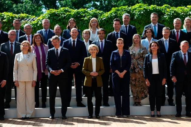 News Themen der Woche KW27 News Bilder des Tages Opening ceremony of the Danish EU Presidency 2025 Denmarks Prime Minister Mette Frederiksen and European Commission President Ursula von der Leyen pose with the ministers during the official opening of Denmarks EU presidency in Aarhus, Denmark, Thursday July 3, 2025. , Aarhus Denmark *** Opening ceremony of the Danish EU Presidency 2025 Denmarks Prime Minister Mette Frederiksen and European Commission President Ursula von der Leyen pose with the ministers during the official opening of Denmarks EU presidency in Aarhus, Denmark, Thursday July 3, 2025 , Aarhus Denmark  Copyright: MikkelxBergxPedersenx spdk20250703-104509-L