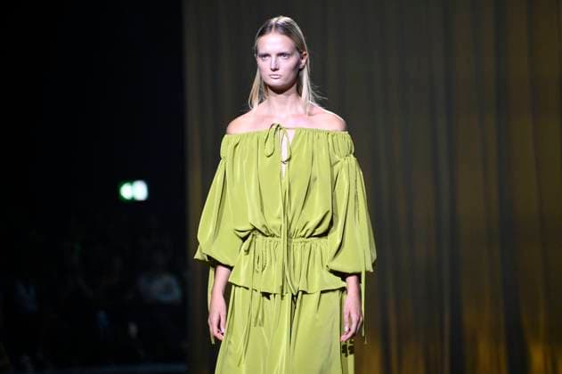 Model bei der Danny Reinke Fashion Show auf der Berlin Fashion Week S S 2026 in der Uber Eats Music Hall. Berlin, 02.07.2025