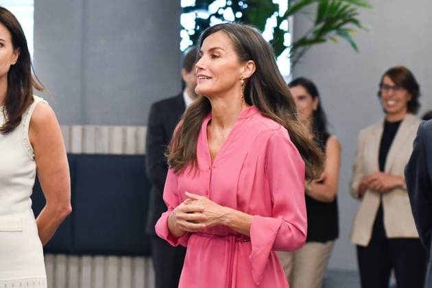 Entertainment Themen der Woche KW27 Entertainment Bilder des Tages Queen Letizia of Spain attends meeting at Foster Tower in Madrid, Spain - 3 Jul 2025 Queen Letizia of Spain attends a meeting of the Board of FAD Youth Foundation (Foundation Against Drug Addiction) at the Foster Tower. Madrid Spain Copyright: xAtilanoxGarciax xSOPAxImagesx FOTO42709