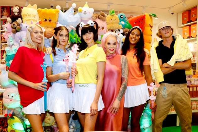 Daniela Djokic, Canel Delice, Magdalena Milic, Belle la Donna, Aaliyah Isla und Moritz Rüdiger beim Walk of Mumuso im Rahmen der Berlin Fashion Week S S 2026 in der Mall of Berlin. Berlin, 03.07.2025