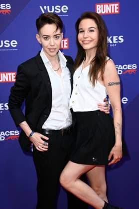 Laura Tashina mit Freundin Alina bei der Verleihung der Bunte New Faces Awards Style 2025 im Telegraphenamt. Berlin, 03.07.2025
