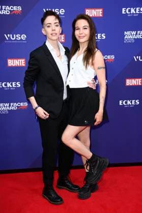 Laura Tashina mit Freundin Alina bei der Verleihung der Bunte New Faces Awards Style 2025 im Telegraphenamt. Berlin, 03.07.2025