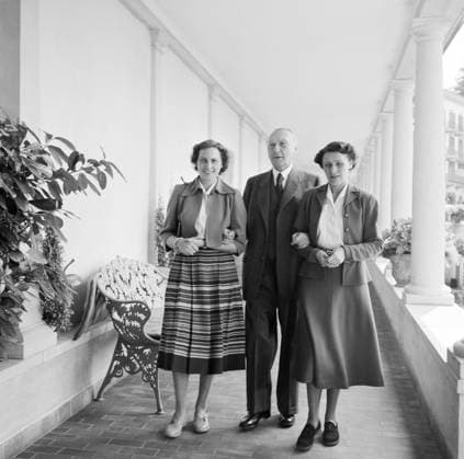 RECORD DATE NOT STATED Konrad Adenauer with his daughters. Konrad Adenauer with his daughters. Copyright: 1032_05_RDB00009811