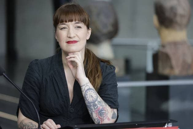 Bilder des Jahres 2025, News 07 Juli News Themen der Woche KW27 Heidi Reichinnek, Vorsitzende der Linksfraktion, Deutschland, Berlin, Konferenz: Deckel drauf! Mietengipfel der Linken im Bundestag, Pressestatement mit Heidi Reichinnek und Caren Lay *** Heidi Reichinnek, Chairwoman of the Left Party, Germany, Berlin, Conference Deckel drauf Mietengipfel der Linken im Bundestag, Press statement with Heidi Reichinnek and Caren Lay