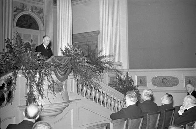 Leopold Ruzicka: Nobel Prize celebrant at ETH Zurich 1940 Leopold Ruzicka: Nobel Prize celebrant at ETH Zurich 1940 Copyright: RDB ATP Blum 1032_16_RDB00027791