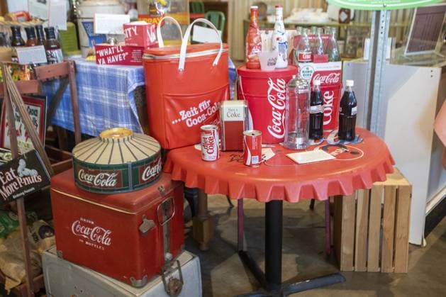 New Orleans, Louisiana Das Southern Food and Beverage Museum. Das Museum beleuchtet das Essen, Trinken und die Kultur des Südens New Orleans, Louisiana - The Southern Food and Beverage Museum. The museum highlights the food, drink, and culture of the South Copyright: imageBROKER JimxWest ibljiw14260077.jpg