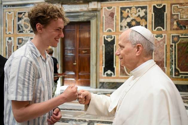 News Themen der Woche KW27 ITALY - POPE LEO XIV RECEIVES IN PRIVATE AUDIENCE TEACHERS FROM CATHOLIC SCHOOLS IN IRELAND,ENGLAND ,WALES AND SCOTLAND IN THE VATICAN - 2025 7 5 Italy, Rome, Vatican, 2025 7 5 .Pope Leo XIV receives in private audience Teachers from Catholic Schools in Ireland, England, Wales and Scotland and young people from the Diocese of Copenhagen in The vatican EDITORIAL USE ONLY - NO BOOKS Copyright: xVATICANxMEDIAx