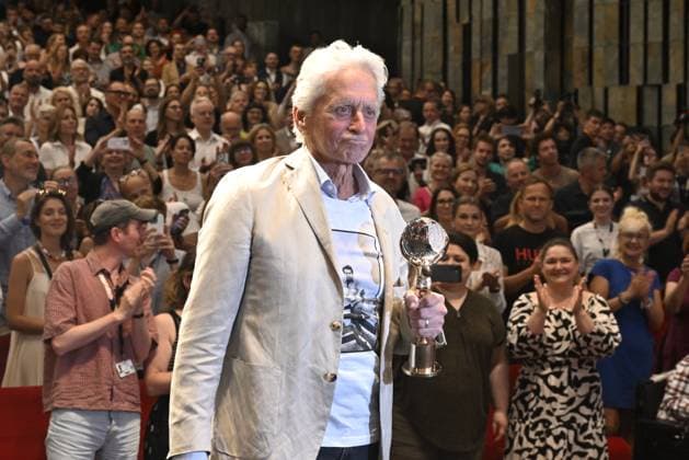 Entertainment Themen der Woche KW27 American actor Michael Douglas presents restored version of Milos Forman s One Flew Over the Cuckoo s Nest in Grand Hall of Thermal Hotel during the Karlovy Vary International Film Festival in Karlovy Vary, Czech Republic, July 5, 2025. Douglas received special prize instead of original (from year 1998) award for their outstanding artistic contribution to world cinema. (CTKxPhoto KaterinaxSulova) CTKPhotoP2025070503097  CTKPhotoP2025070503097