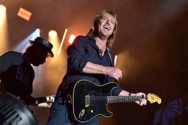 Entertainment Themen der Woche KW27 Berliner Rundfunk OPEN AIR 2025 - Wuhlheide LIVE on Stage: Eine Veranstaltung des Berliner Rundfunk OPEN AIR. Chris Norman und Band Ð 80er-Superstar und die legendäre Stimme von Smokie in Berlin, am 05.07.2025 *** Berliner Rundfunk OPEN AIR 2025 Wuhlheide LIVE on Stage An event of the Berliner Rundfunk OPEN AIR Chris Norman and band Ð 80s superstar and the legendary voice of Smokie in Berlin, on 05 07 2025 Photopress Mueller