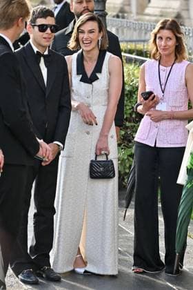 PFW Bal D Ete Outside Arrivals Keira Knightley, James Righton arriving at the Bal D Ete ahead of Haute Couture Fashion Week in Paris, France on July, 6, 2025. Photo by Julien Reynaud APS-Medias ABACAPRESS.COM Paris France  Copyright: xReynaudxJulien APS-Medias ABACAx