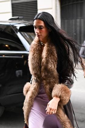 Dua Lipa arrives at the Dojo restaurant in Paris on 6 July 2025 Yehiel Chekroune Bestimage Dua Lipa arrives at the Dojo restaurant in Paris on 6 July 2025 Paris France  Copyright: xYehielxChekrounex xBestimagexYehielxChekrounex xBestimagex