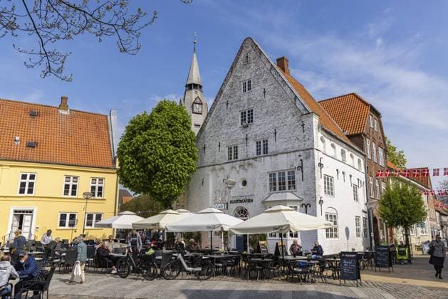 Rundgang durch Tondern, Jütland, Dänemark, Europa Tour of Tønder, Jutland, Denmark, Europe Copyright: imageBROKER ThomasxSchäffer ibltss14194286.jpg