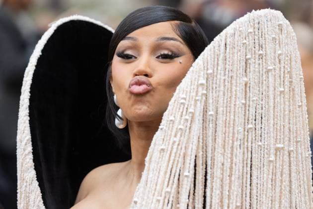 PFW Schiaparelli Outside Arrivals NB Cardi B arriving at the Schiaparelli show as part of Haute Couture Fashion Week on July 07, 2025 in Paris, France. Photo by Nasser Berzane ABACAPRESS.COM Paris France  Copyright: xBerzanexNasser ABACAx