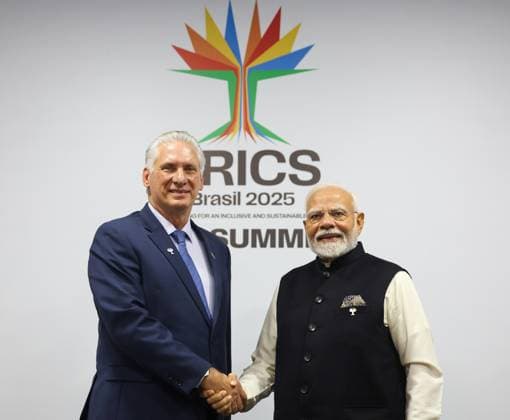 17th BRICS Summit in Rio de Janeiro RIO DE JANEIRO, BRAZIL - JULY 07: (----EDITORIAL USE ONLY - MANDATORY CREDIT - PRESS INFORMATION BUREAU (PIB) HANDOUT - NO MARKETING NO ADVERTISING CAMPAIGNS - DISTRIBUTED AS A SERVICE TO CLIENTS----) Indian Prime Minister Narendra Modi (R) meets with Cuba s President Miguel Diaz-Canel (L) on the sidelines of the 17th BRICS Summit in Rio de Janeiro, in Brazil on July 07, 2025. Press Information Bureau (PIB) Handout Anadolu Rio de Janeiro Brazil. Editorial use only. Please get in touch for any other usage.  Copyright: x2025xAnadoluxPressxInformationxBureaux(PIB)x xHandoutx