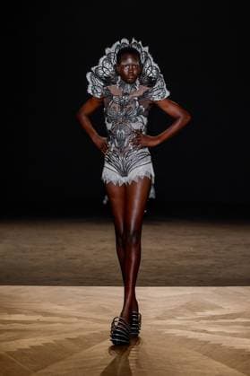 Défilé Iris Van Herpen Collection Haute Couture Automne Hiver 2025 2026 lors de la Fashion Week de Paris PFW , à Paris, France, le 7 juillet 2025 Runway during the Iris Van Herpen Haute Couture Fall Winter 2025 2026 fashion show as part of Paris Fashion Week on July 07, 2025 in Paris, France Paris France  Copyright: xAgencex xBestimagexAgencex xBestimagex