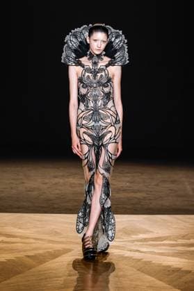 Défilé Iris Van Herpen Collection Haute Couture Automne Hiver 2025 2026 lors de la Fashion Week de Paris PFW , à Paris, France, le 7 juillet 2025 Runway during the Iris Van Herpen Haute Couture Fall Winter 2025 2026 fashion show as part of Paris Fashion Week on July 07, 2025 in Paris, France Paris France  Copyright: xAgencex xBestimagexAgencex xBestimagex