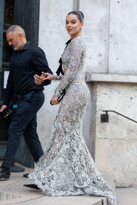 PFW Tamara Ralph Outside Arrivals NB Hailee Steinfeld arriving at the Tamara Ralph show as part of Haute Couture Fashion Week on July 07, 2025 in Paris, France. Photo by Nasser Berzane ABACAPRESS.COM Paris France  Copyright: xBerzanexNasser ABACAx