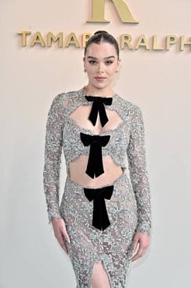PFW Tamara Ralph Front Row Hailee Steinfeld at the Tamara Ralph show as part of Haute Couture Fashion Week in Paris, France on July, 7, 2025. Photo by Julien Reynaud APS-Medias ABACAPRESS.COM Paris France  Copyright: xReynaudxJulien APS-Medias ABACAx