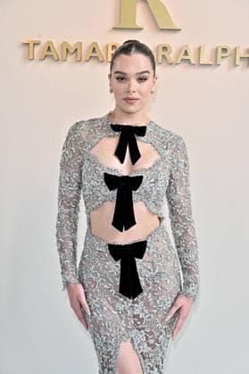 PFW Tamara Ralph Front Row Hailee Steinfeld at the Tamara Ralph show as part of Haute Couture Fashion Week in Paris, France on July, 7, 2025. Photo by Julien Reynaud APS-Medias ABACAPRESS.COM Paris France  Copyright: xReynaudxJulien APS-Medias ABACAx
