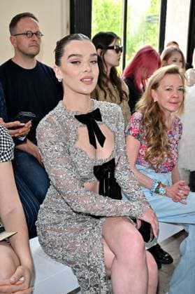 PFW Tamara Ralph Front Row Hailee Steinfeld at the Tamara Ralph show as part of Haute Couture Fashion Week in Paris, France on July, 7, 2025. Photo by Julien Reynaud APS-Medias ABACAPRESS.COM Paris France  Copyright: xReynaudxJulien APS-Medias ABACAx