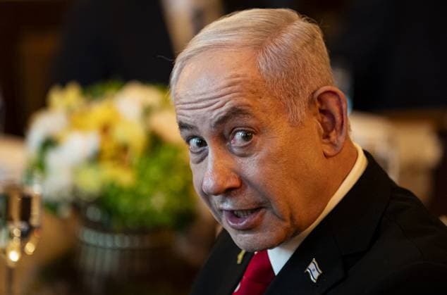 Bilder des Jahres 2025, News 07 Juli News Themen der Woche KW28 President Donald Trump and Benjamin Netanyahu during a dinner in the Blue Room of the White House. Netanyahu told Trump he nominated him for the Nobel Peace Prize, using a visit to the White House to further cement the pair™s relationship as the US presses for a ceasefire in Gaza. Featuring: Prime Minister Benjamin Netanyahu Where: Washington, District of Columbia, United States When: 07 Jul 2025 Credit: Al Drago POOL via CNP INSTARimages.com EDITORIAL USE ONLY. NOT FOR USE BY NEWSPAPERS BASED IN THE UK. Copyright: xx instar54899856