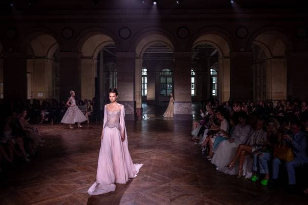 PFW - Georges Hobeika Runway A model walks the runway at the Georges Hobeika Haute Couture Fall Winter 2025-2026 show, as part of Paris Fashion Week in Paris, France on July 7, 2025. Photo by Ammar Abd Rabbo ABACAPRESS.COM Paris France  Copyright: xAbdxRabboxAmmar ABACAx