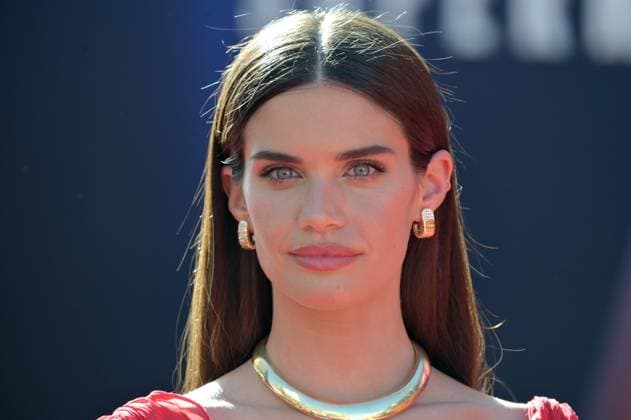 Superman Premiere - Los Angeles, USA LOS ANGELES, USA. July 07, 2025: Sara Sampaio at the premiere for Superman at the TCL Chinese Theatre. Los Angeles CA USA  Copyright: xPaulxSmith Featureflashx