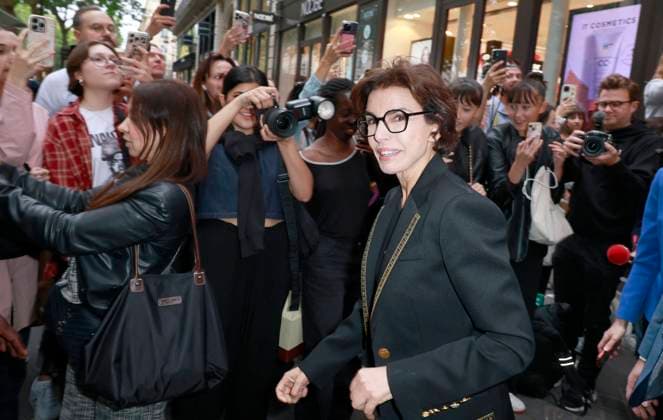 Rachida Dati, Minister of Culture at Giambattista Valli Haute Couture Fall Winter 2025 2026 Collection fashion show, during Paris Fashion Week on july 7th 2025 Paris France Christophe Aubert via Bestimage Celebrities at Giambattista Valli Haute Couture Fall Winter 2025 2026 Collection fashion show, during Paris Fashion Week on july 7th 2025 Paris France  Copyright: xChristophexAubertxviaxBestimagexChristophexAubertxviaxBestimagex