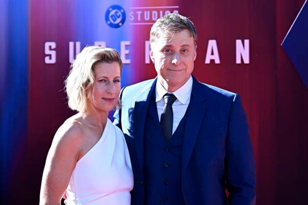 Charissa Barton mit Ehemann Alan Tudyk bei der Weltpremiere des Kinofilms Superman im TCL Chinese Theatre. Los Angeles, 07.07.2025