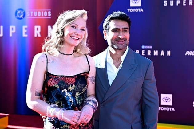Emily V. Gordon und Kumail Nanjiani bei der Weltpremiere des Kinofilms Superman im TCL Chinese Theatre. Los Angeles, 07.07.2025