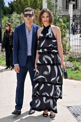 PFW Chanel Outside Arrivals James Righton, Keira Knightley at the Chanel show as part of Haute Couture Fashion Week in Paris, France on July, 8, 2025. Photo by Julien Reynaud APS-Medias ABACAPRESS.COM Paris France  Copyright: xReynaudxJulien APS-Medias ABACAx