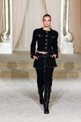 Chanel Haute Couture Collection Fall Winter 2025 2026 show as part of Paris Fashion Week PFW , au Grand Palais, à Paris, FRance, le 8 juillet 2025 Bestimage Runway during the Chanel Haute Couture Fall Winter 2025 2026 show as part of Paris Fashion Week on July 08, 2025 in Paris, France Paris France  Copyright: xAgencex xBestimagexAgencex xBestimagex