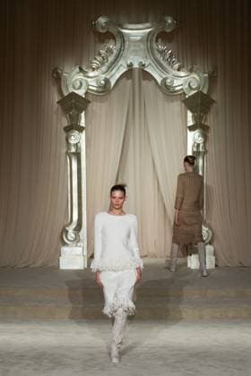 PFW Chanel Runway AM A model walks the runway during the Chanel Haute Couture Fall Winter 2025 2026 show as part of Paris Fashion Week in Paris, France on July 08, 2025. Photo by Aurore Marechal ABACAPRESS.COM Paris France  Copyright: xMarechalxAurore ABACAx