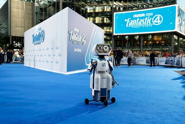Roboter HERBIE bei der The Fantastic Four - First Steps Film Premiere und Fan Event am 8.07.2025 im Center am Potsdamer Platz in Berlin The Fantastic Four Filmpremiere in Berlin