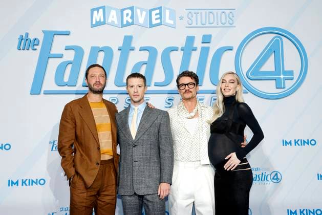 Ebon Moss-Bachrach, Joseph Quinn, Pedro Pascal und Vanessa Kirby bei der The Fantastic Four - First Steps Film Premiere und Fan Event am 8.07.2025 im Center am Potsdamer Platz in Berlin The Fantastic Four Filmpremiere in Berlin