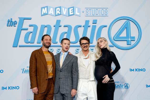 Ebon Moss-Bachrach, Joseph Quinn, Pedro Pascal und Vanessa Kirby bei der The Fantastic Four - First Steps Film Premiere und Fan Event am 8.07.2025 im Center am Potsdamer Platz in Berlin The Fantastic Four Filmpremiere in Berlin