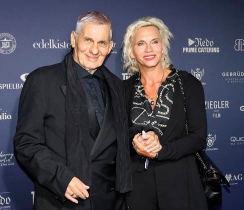 Heinz Hoenig und Annika Kärsten-Hoenig beim Semi-Final Round of Judging des International Emmy Awards im Schlosshotel Berlin von Patrick Hellmann. *** Heinz Hoenig and Annika Kärsten Hoenig at the Semi Final Round of Judging of the International Emmy Awards at the Schlosshotel Berlin by Patrick Hellmann