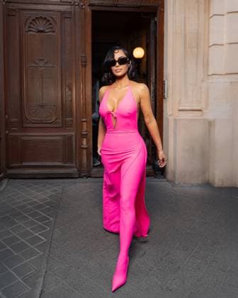 Kim Kardashian leaves the Balenciaga fitting during Paris Fashion Week PFW on July 8, 2025 Da Silva Perusseau Bestimage Kim Kardashian leaves the Balenciaga fitting during Paris Fashion Week PFW on July 8, 2025 Paris France  Copyright: xTizianoxDaxSilvax xBestimagexTizianoxDaxSilvax xBestimagex